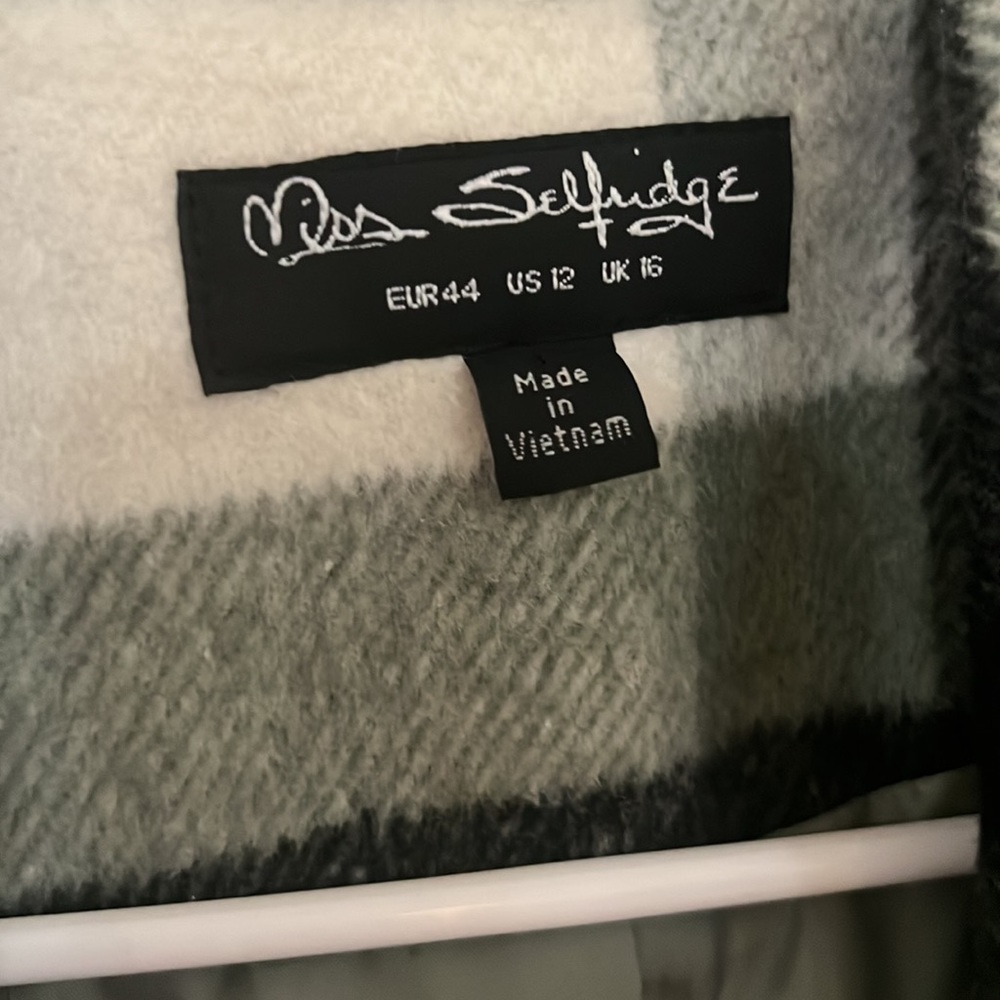 ASOS Beautiful winter jacket, size 12 - Picture 2 of 3